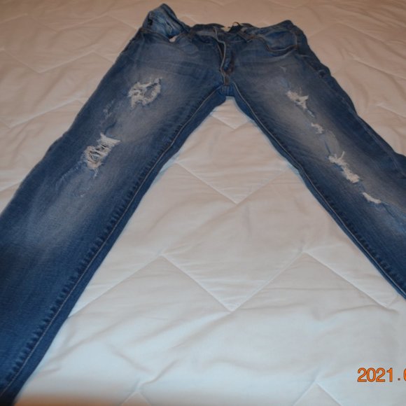 KanCan Jeans - Picture 3 of 8